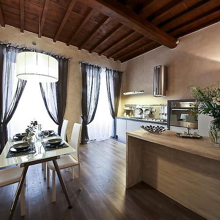 Apartments Florence - Giglio Santa Trinita Værelse billede